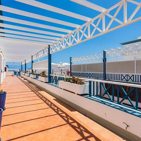 Pluton Διαμέρισμα *