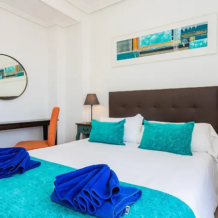 Pluton Apartment